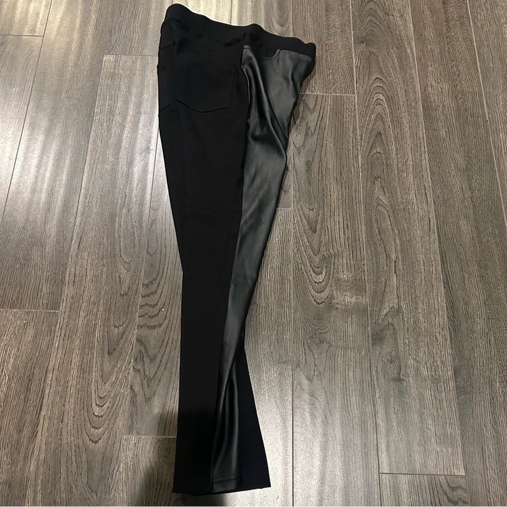 Black Faux Leather Leggings - Picture 6 of 8
